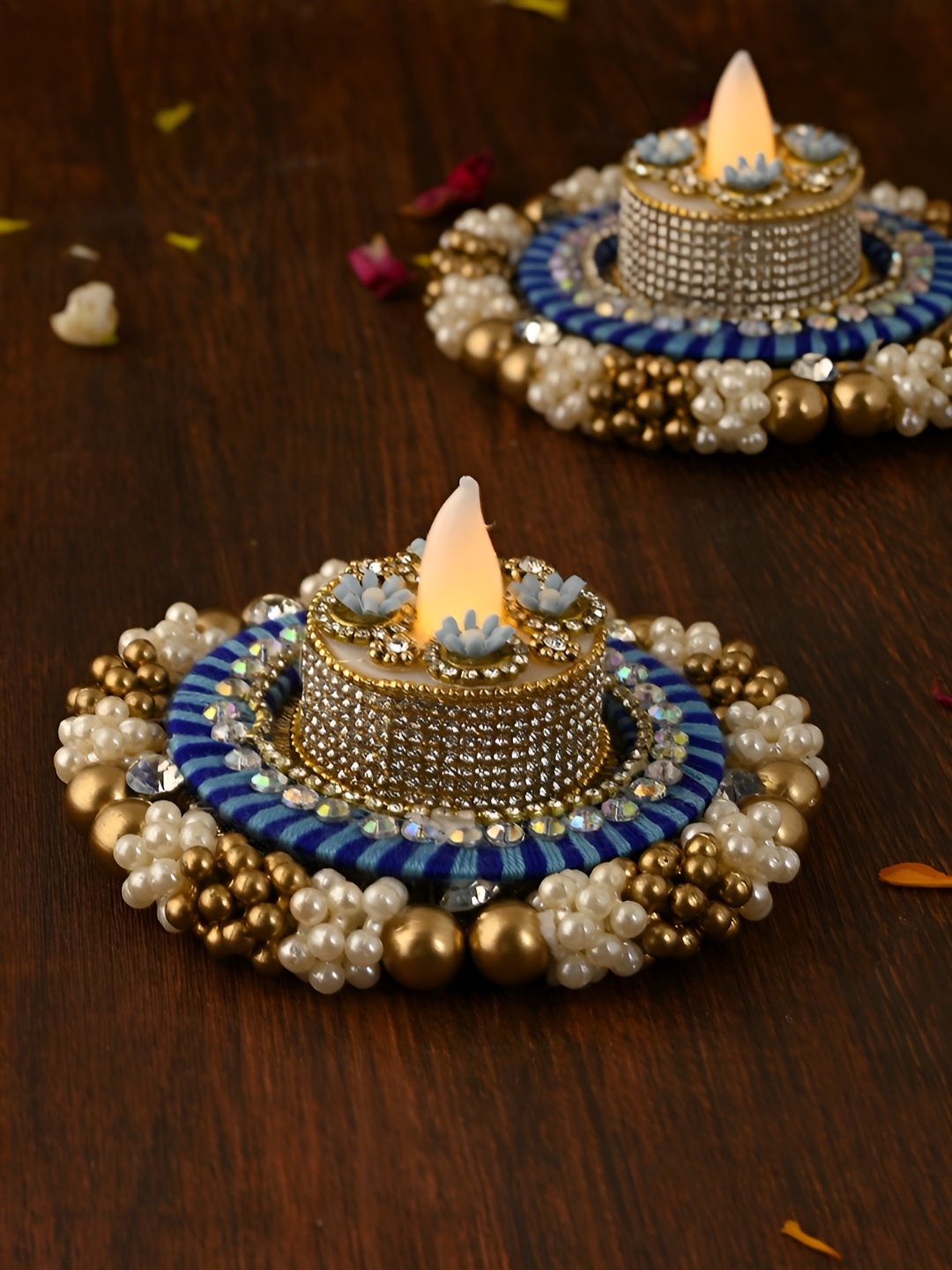 

Aapno Rajasthan Blue & White 2 Pieces Embellished Metal Candle Holders, Gold