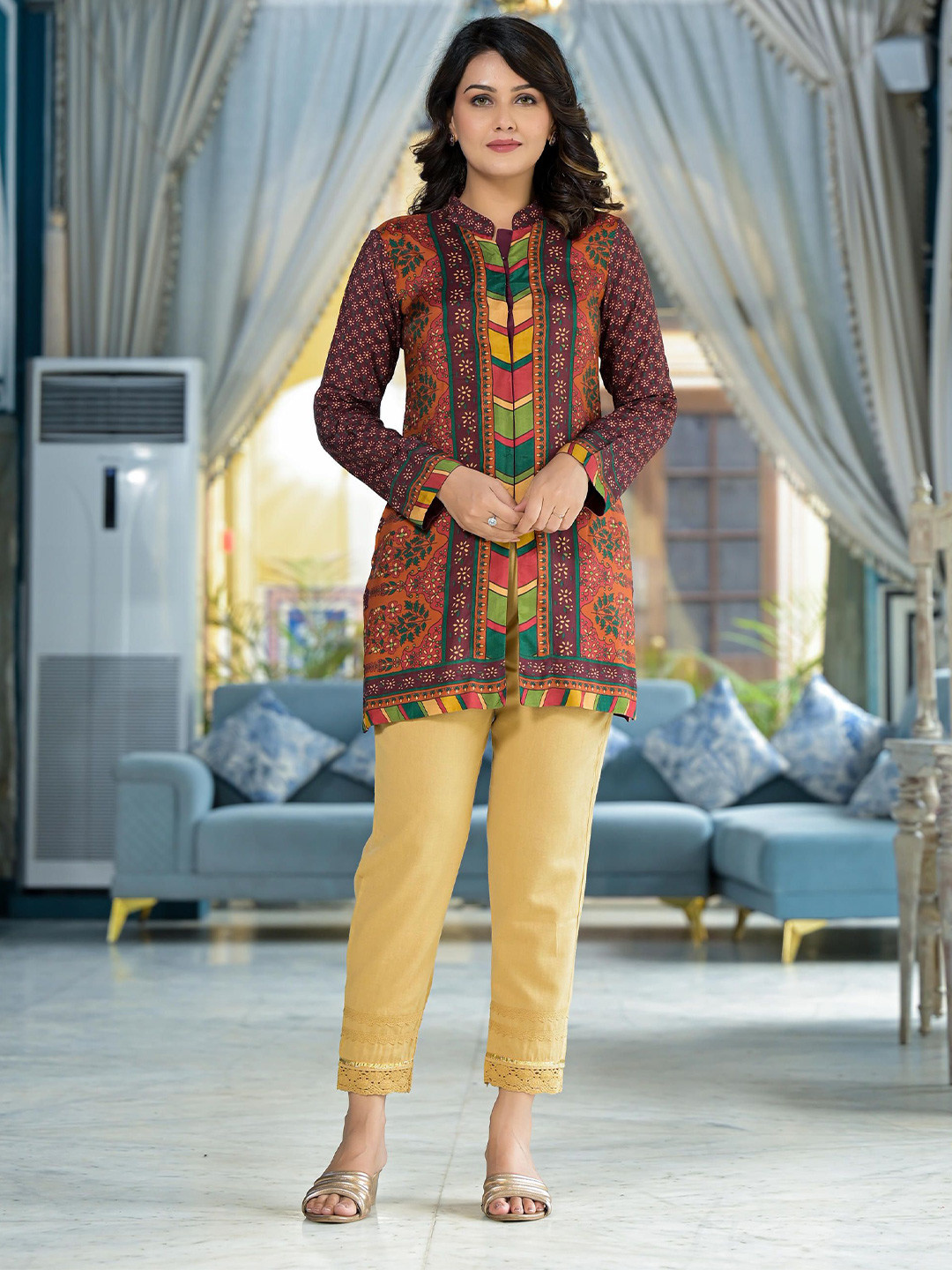

Juniper Mandarin Collar Printed Ethnic Tunic, Burgundy