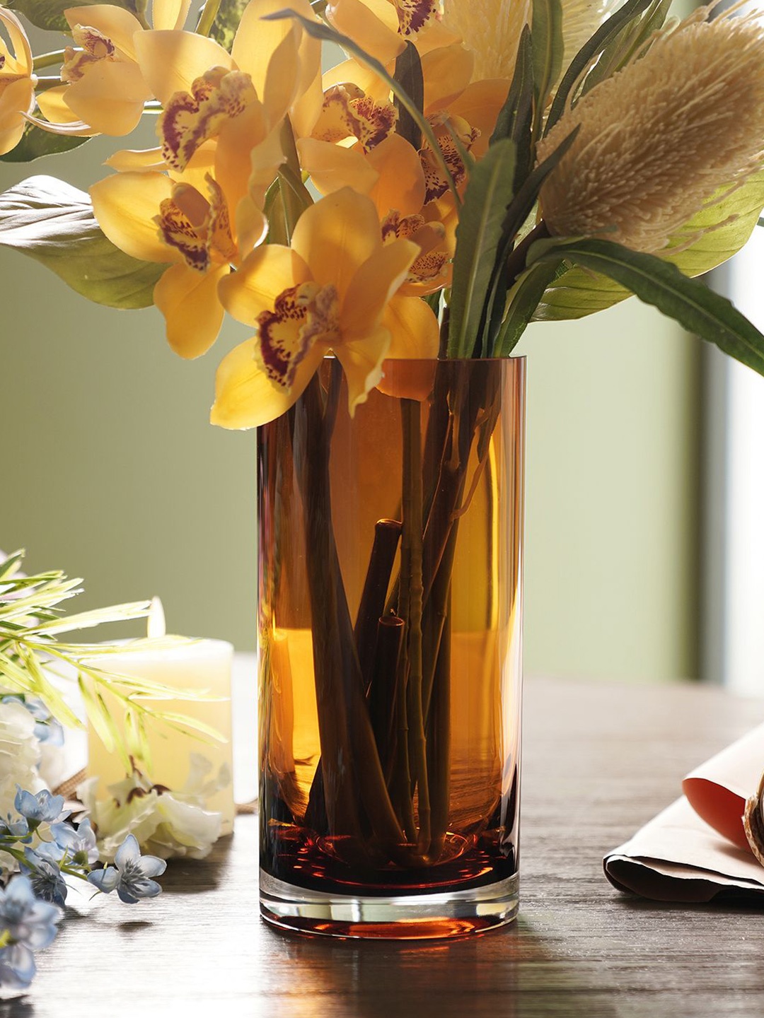 

Pure Home and Living Brown Cylindrical Glass Vase