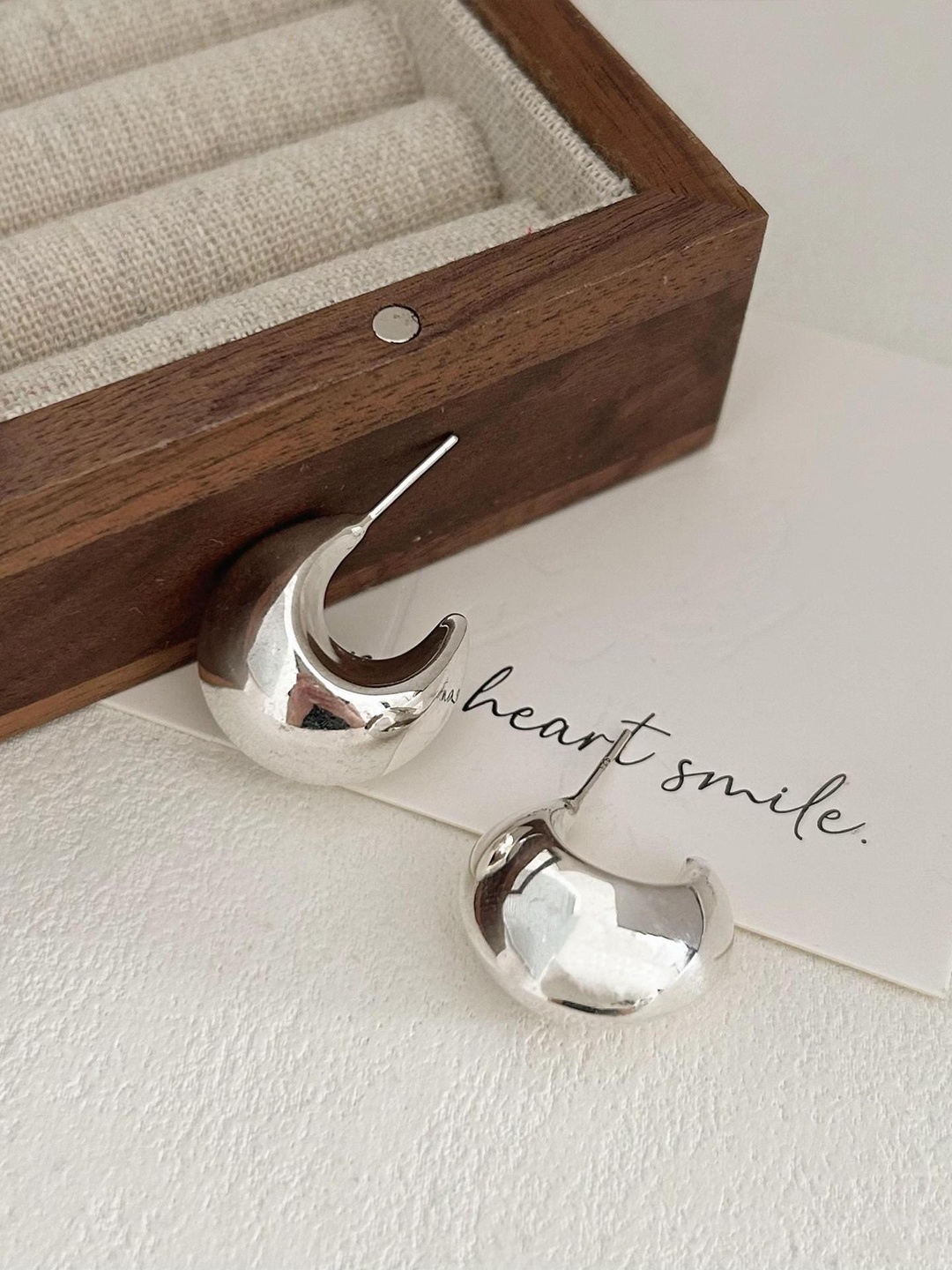 

Krelin Classic Studs Earrings, Silver