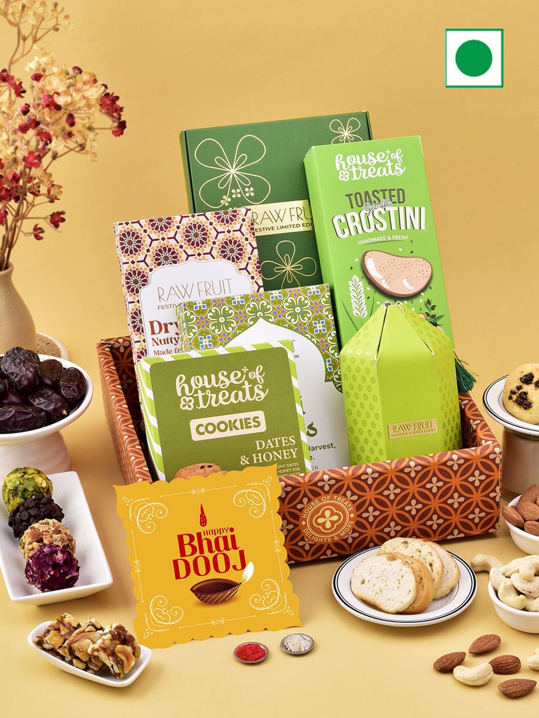 

RawFruit 8-Piece Dry Fruit & Sweet Delight Hamper, Brown