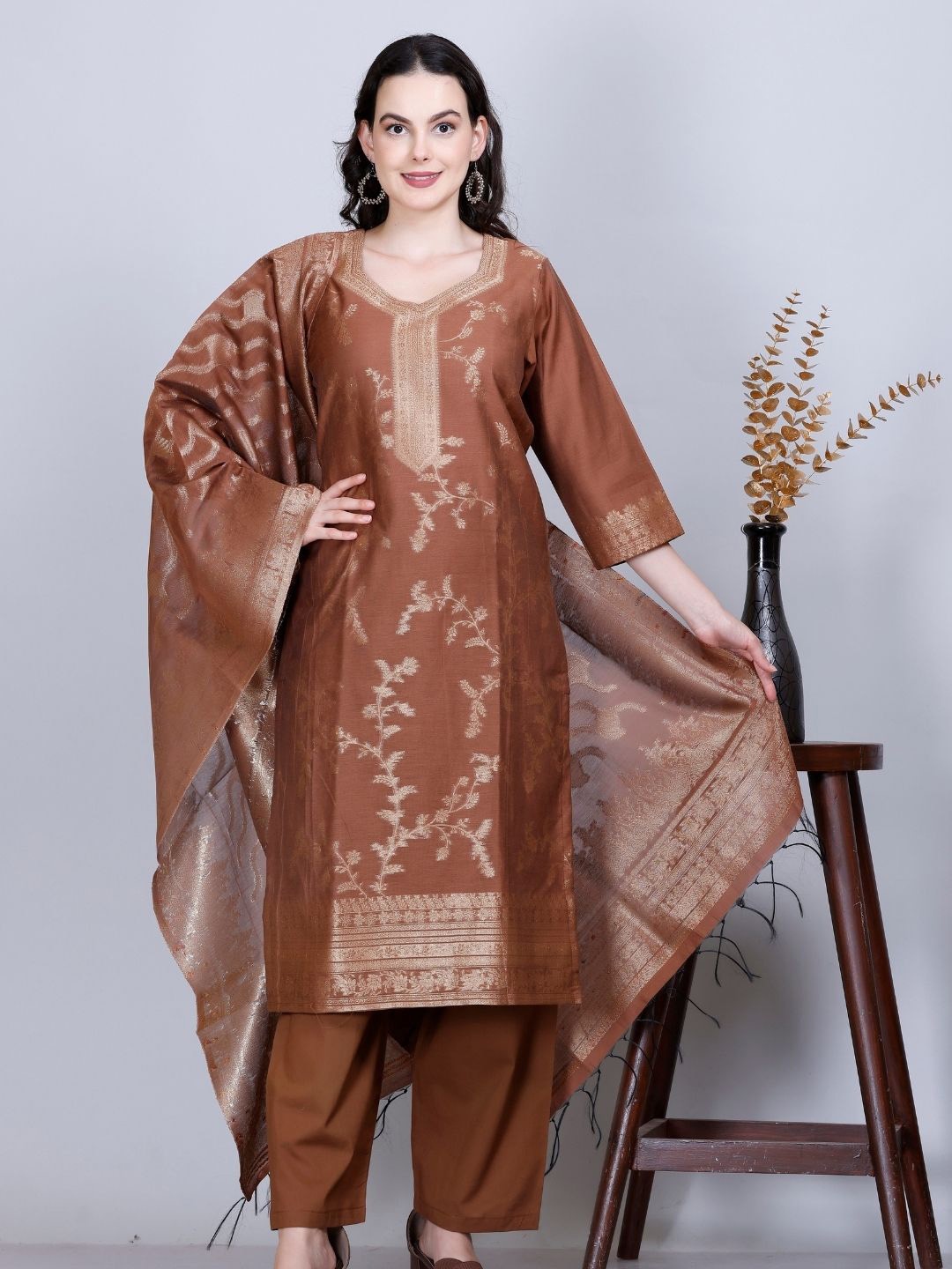 

KIDAR Women Ethnic Motifs Regular Kurta with Trousers & With Dupatta, Brown