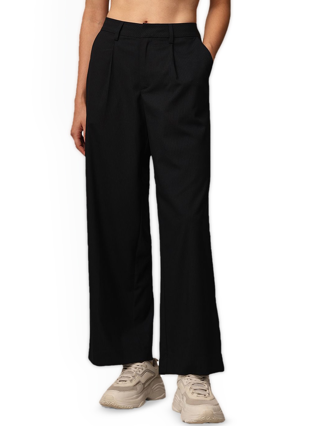 

ONLY Women Straight Fit High-Rise Pleated Trousers, Black