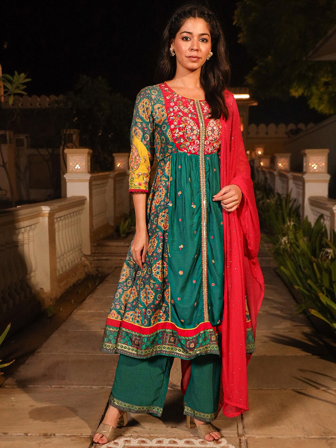 

Juniper Floral Printed Panelled A-Line Kurta with Palazzos & Dupatta, Teal