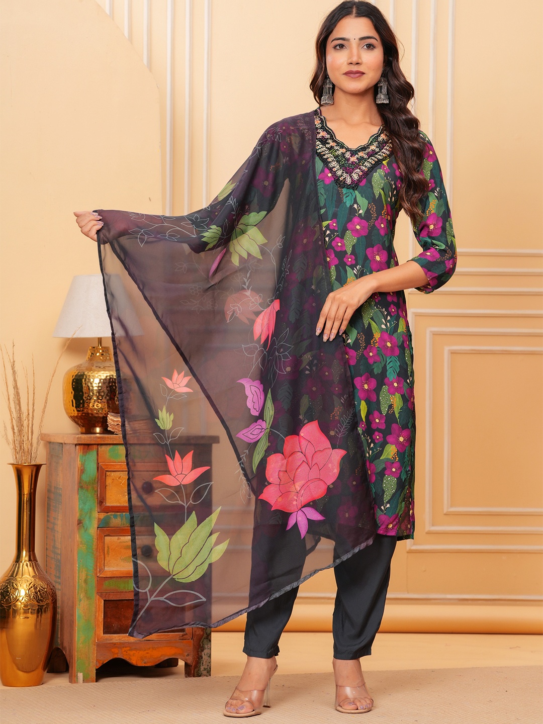 

Hatheli Floral Printed Regular Beads Work Pure Silk Straight Kurta With Trouser & Dupatta, Black