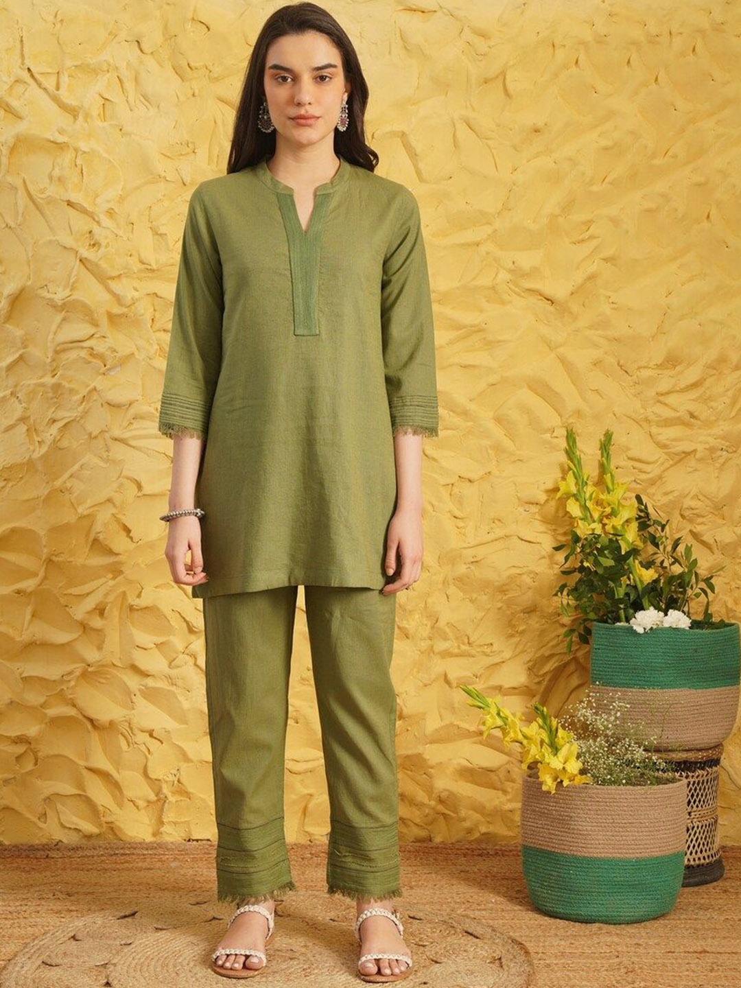 

JAYPORE Women Tunic & Trousers Co-Ords, Green