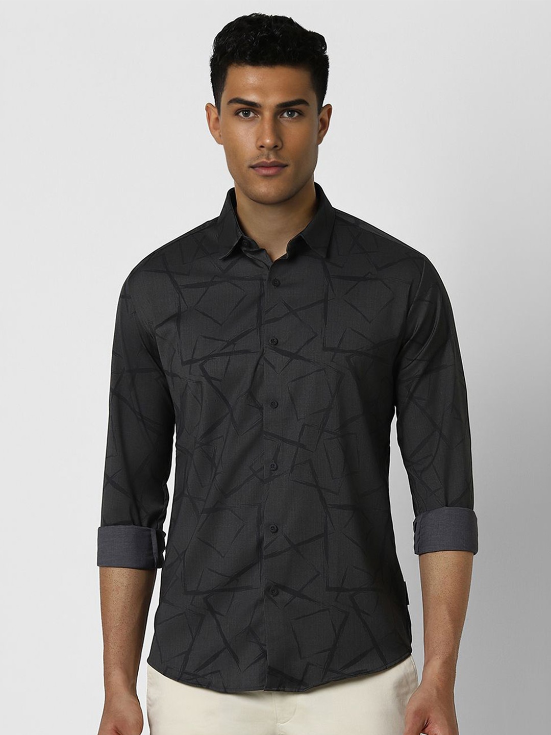 

V Dot Men Spread Collar Abstract Printed Slim Fit Casual Shirt, Grey