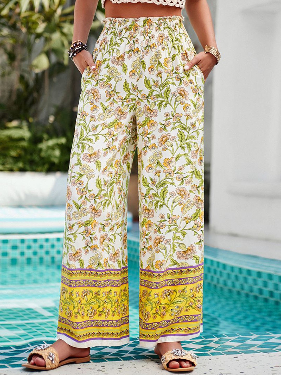 

StyleCast Women Floral Printed Loose Fit Trousers, White