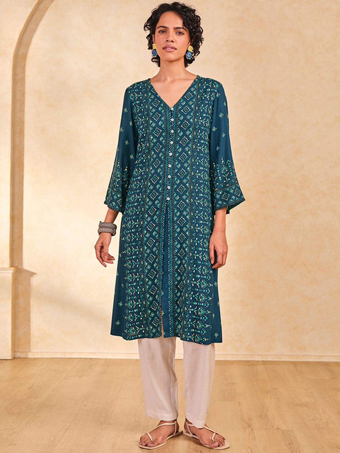 

Global Desi Geometric Printed Flared Sleeves A-Line Kurta, Blue