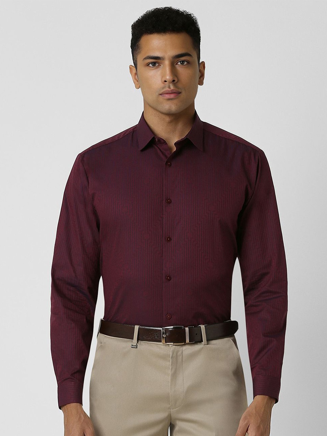 

V Dot Men Spread Collar Vertical Striped Cotton Slim Fit Formal Shirt, Maroon