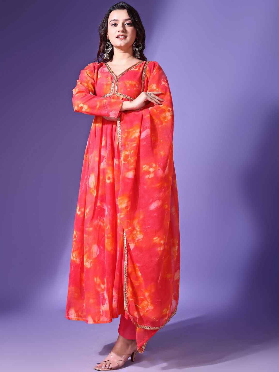 

Ethnic Yard Women Printed Empire Kurta with Trousers & With Dupatta, Red