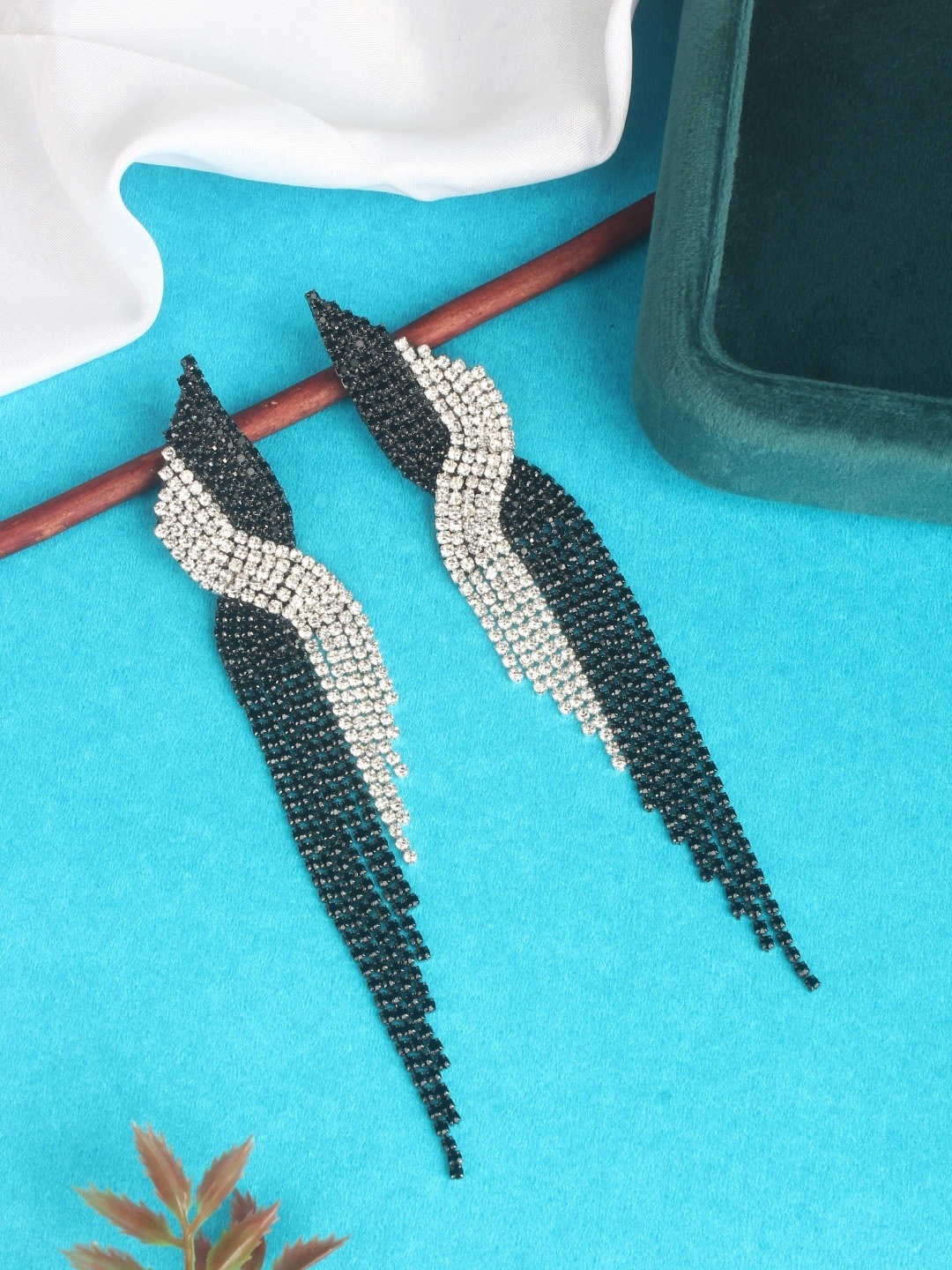 

KPOP Contemporary Drop Earrings, Silver