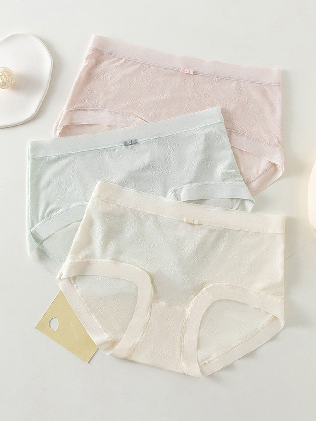 

LULU & SKY Women Pack Of 3 Floral Textured Hipster Briefs, Pink
