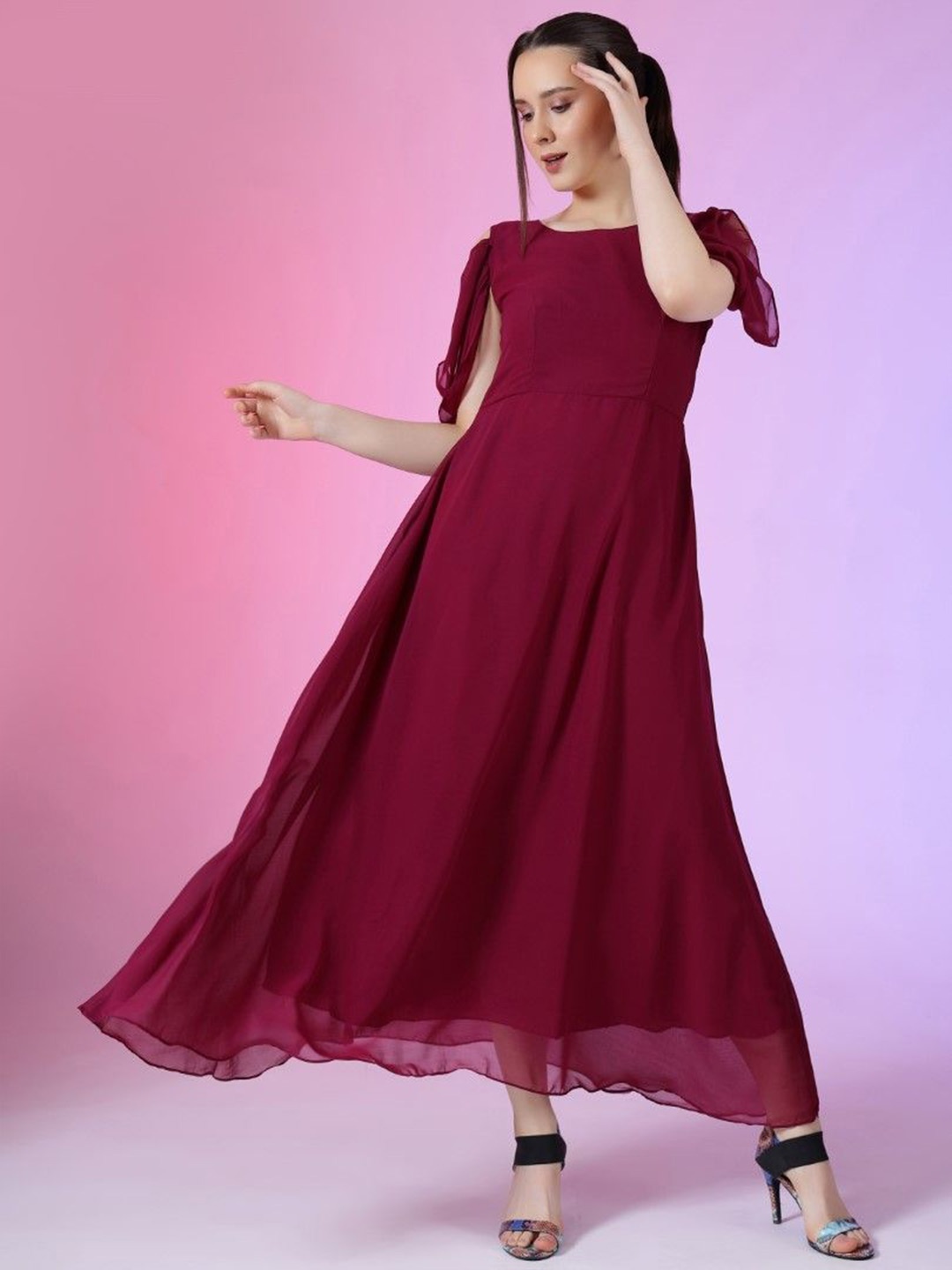 

Raiyani Enterprise Women Round Neck Cold-Shoulder Sleeves Maxi Dress, Magenta