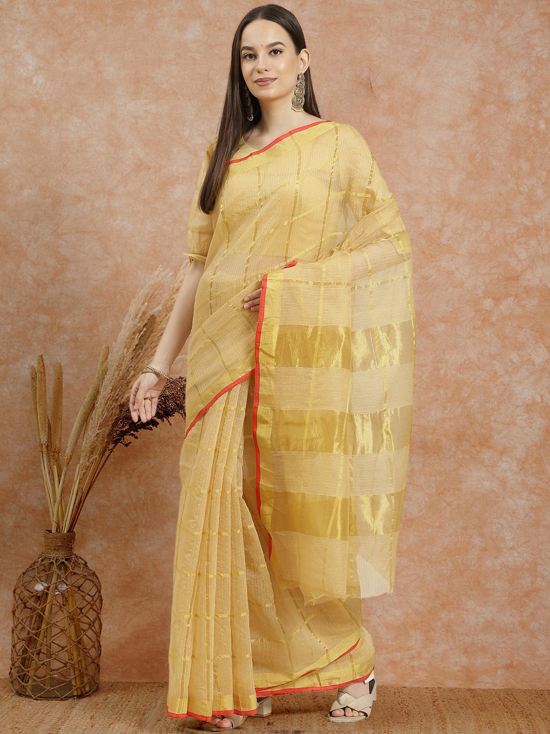 

Sangria Checked Zari Bhagalpuri Saree, Beige