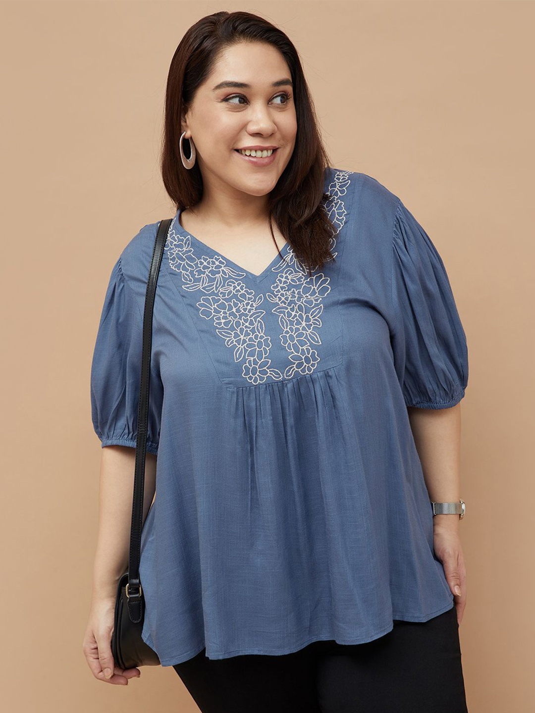 

Nexus by Lifestyle Women Plus Size Solid V-Neck Top, Blue