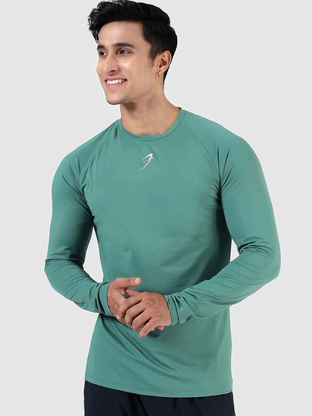 

FUAARK Men Anti Odour Solid Round Neck T-shirt, Green