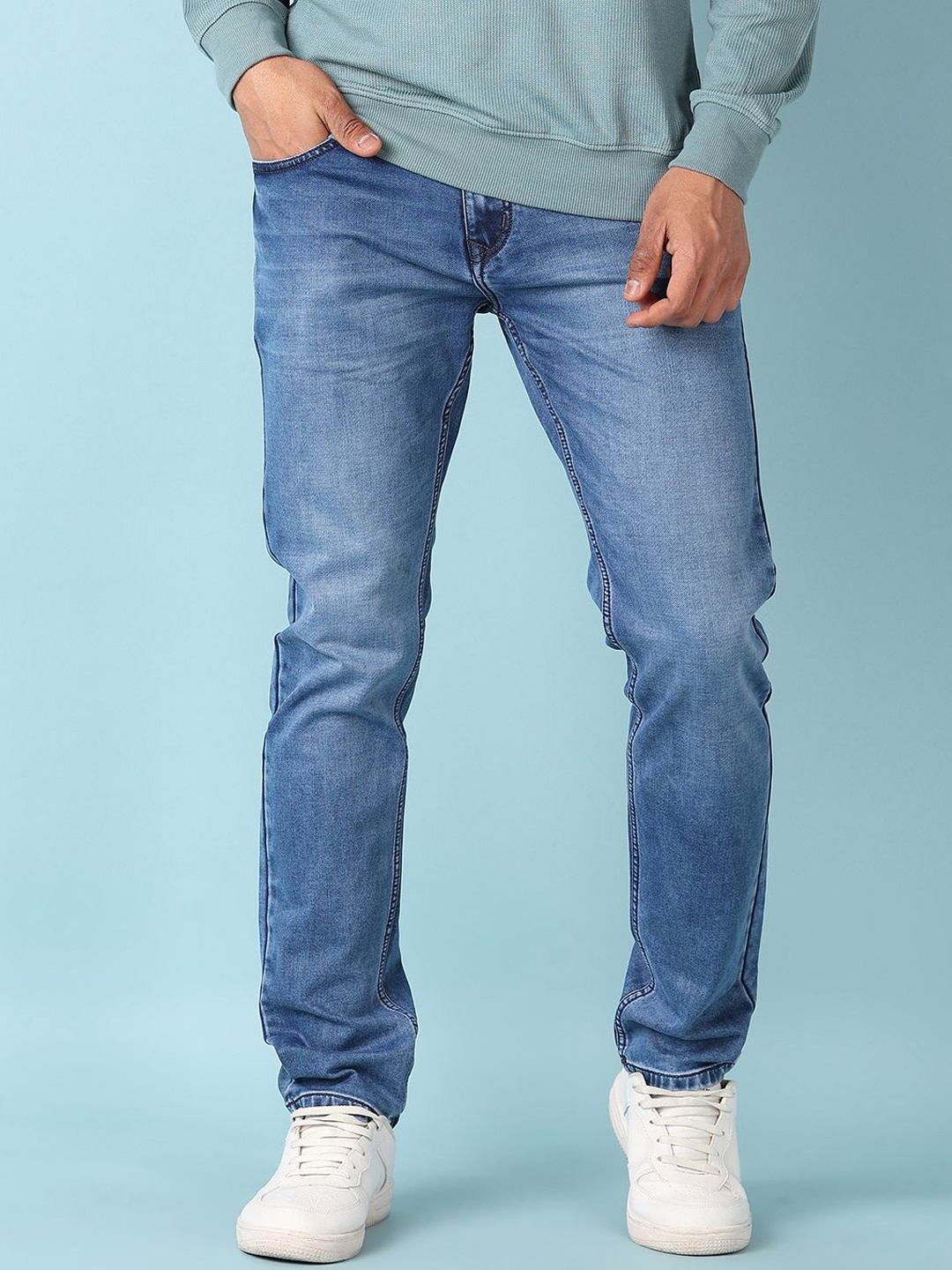 

V-Mart Men Straight Fit Light Fade Stretchable Jeans, Blue