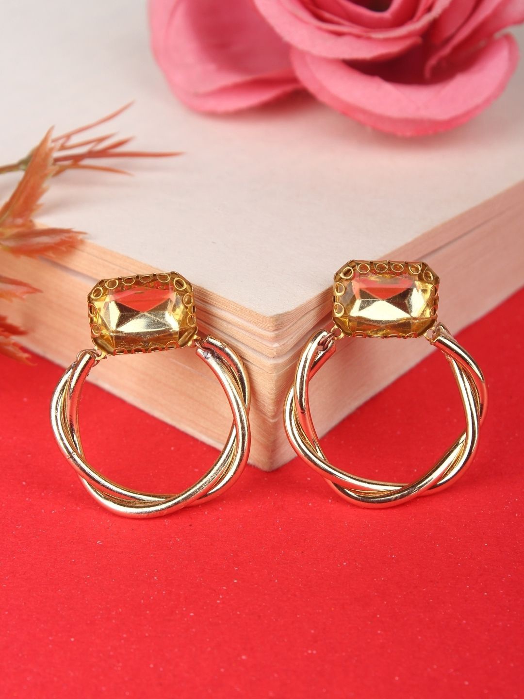 

KPOP Contemporary Studs Earrings, Gold