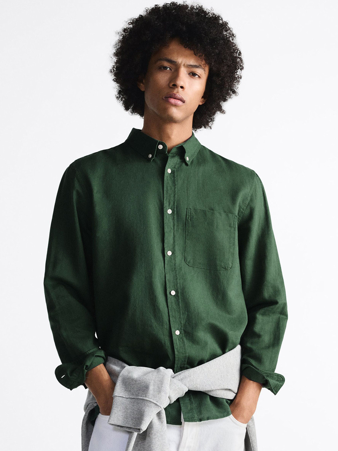 

MISCHIEF MONKEY Men Classic Button-Down Collar Solid Cotton Tailored Fit Casual Shirt, Green