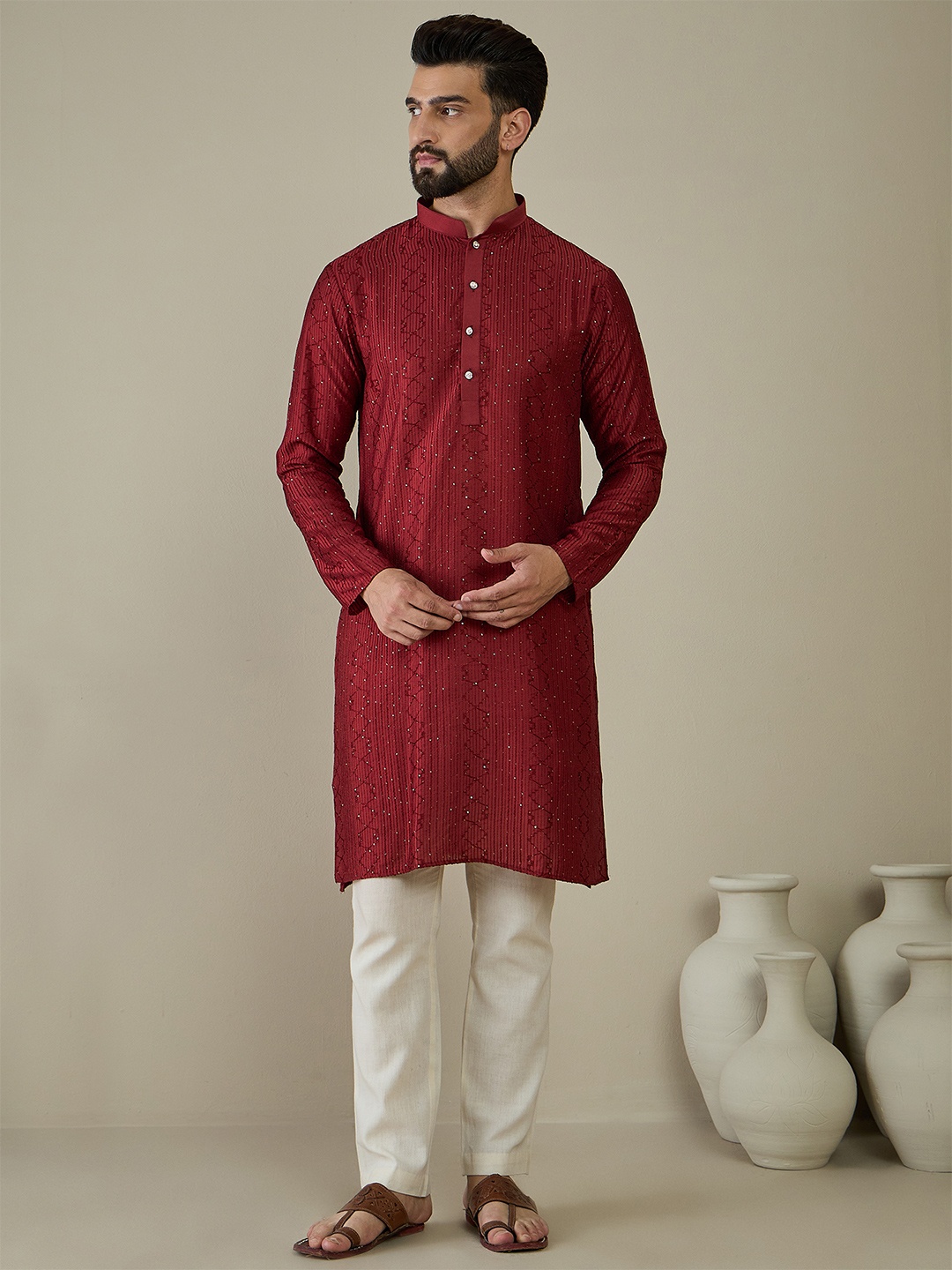 

Anouk Men Ethnic Motifs Embroidered Thread Work Kurta, Maroon