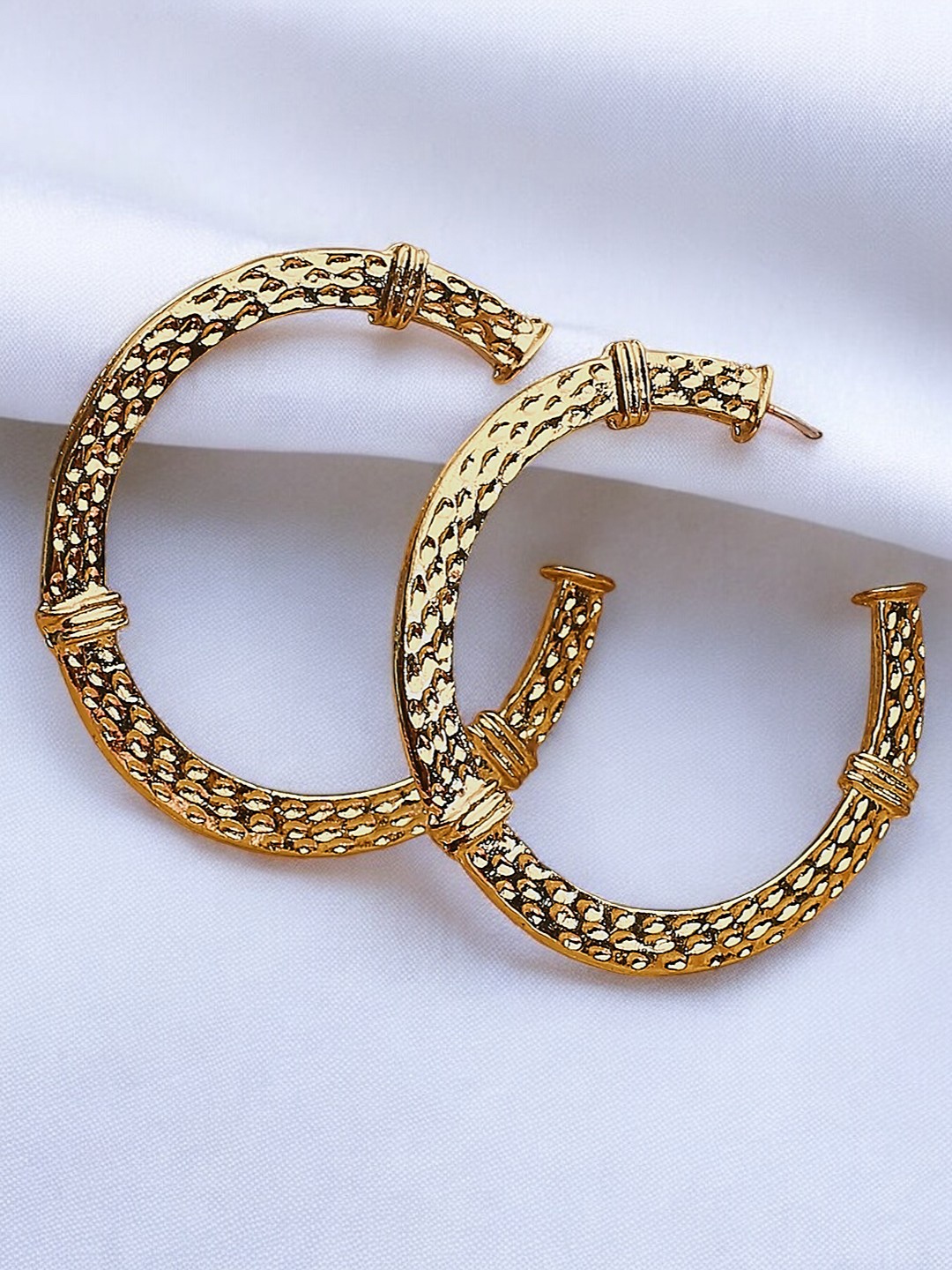 

fabula Contemporary Hoop Earrings, Gold