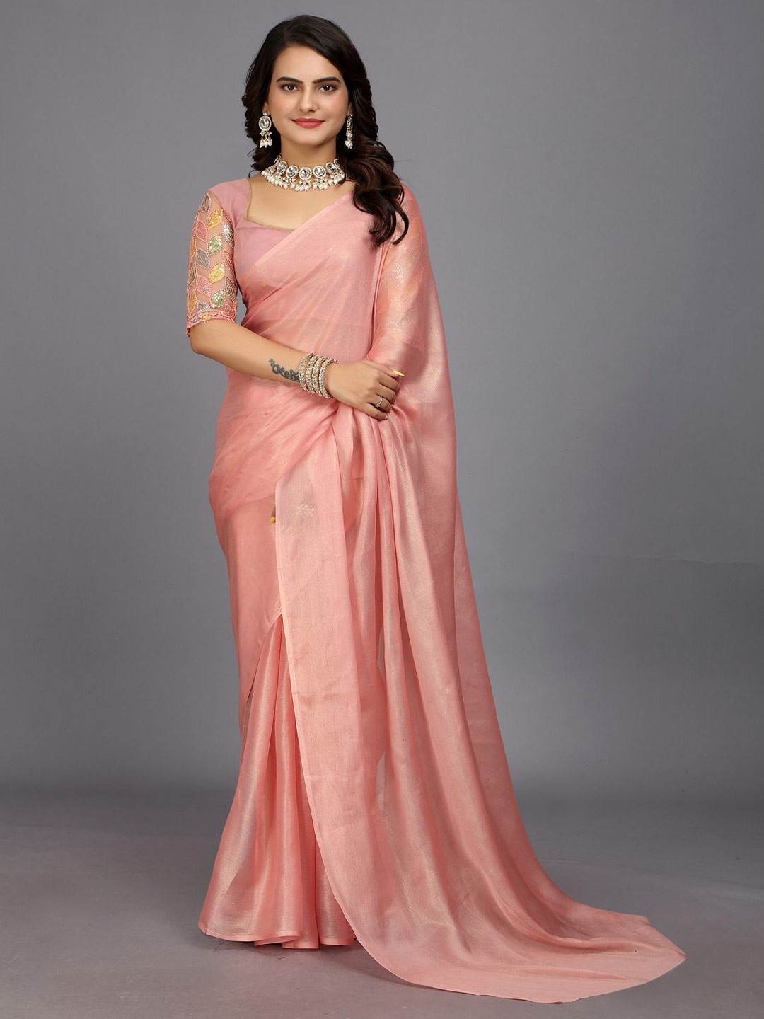 

Aardiva Solid Saree with Embroidered Blouse Piece, Pink