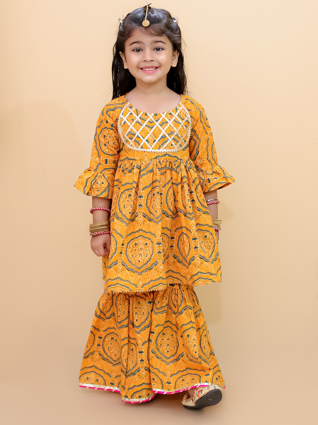 

The Mom Store Girls Ethnic Motifs Printed Pure Cotton Kurta With Sharara, Yellow