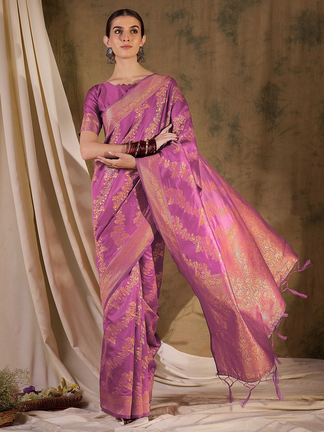 

Maroosh Ethnic Motifs Zari Banarasi Saree, Pink