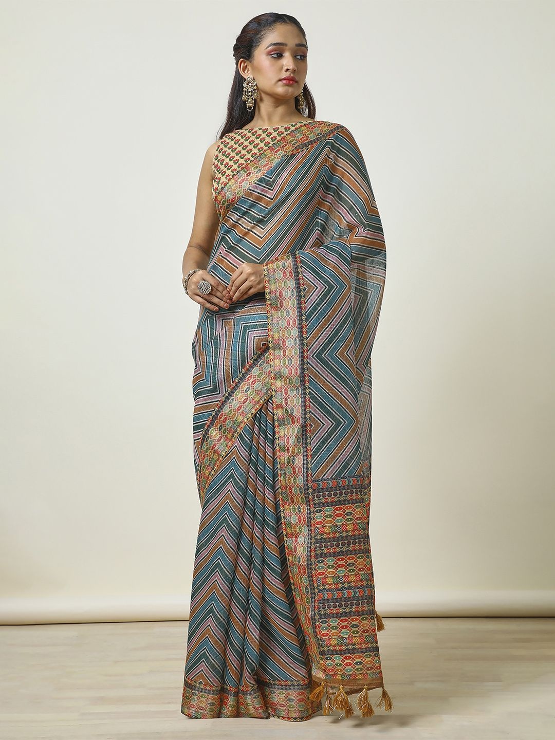 

Soch Ethnic Motifs Sequinned Pure Linen Saree, Teal