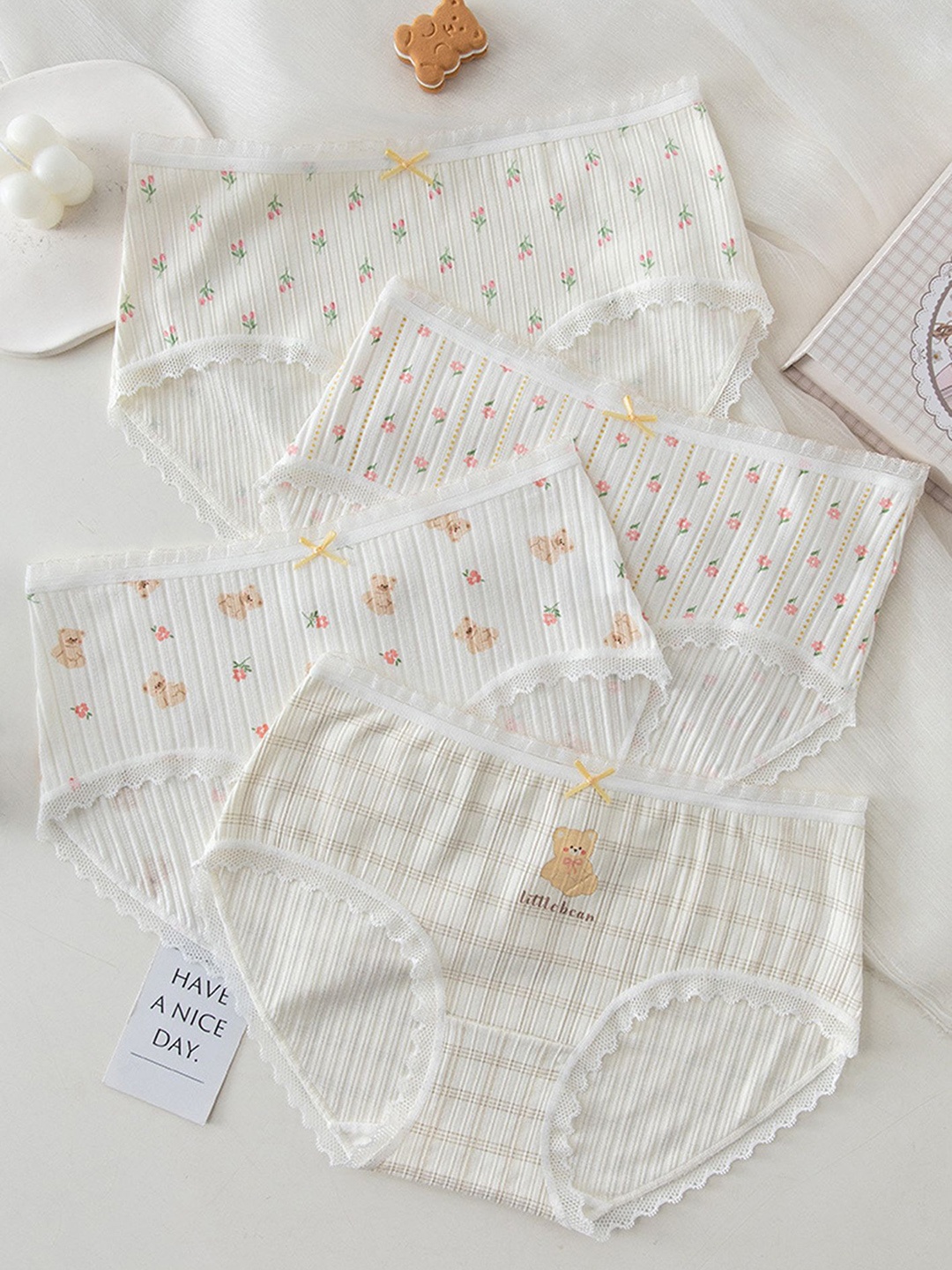 

LULU & SKY Pack Of 4 Printed Hipster Briefs 572274-MULTI-6, White