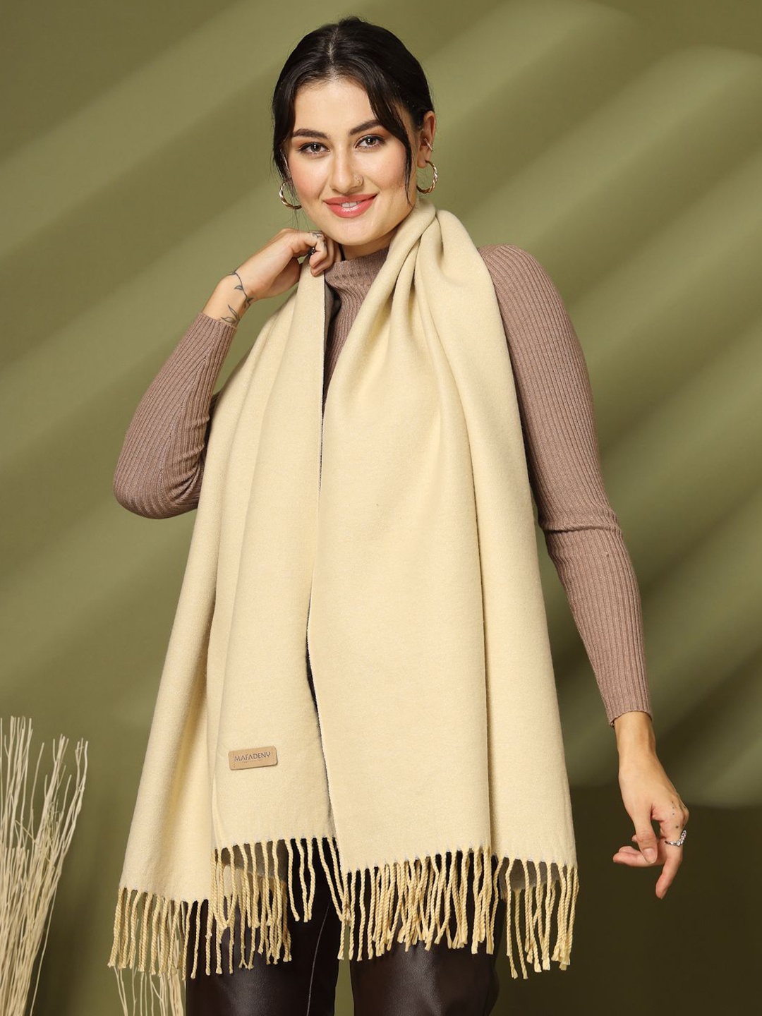 

Mafadeny Women Stole, Off white