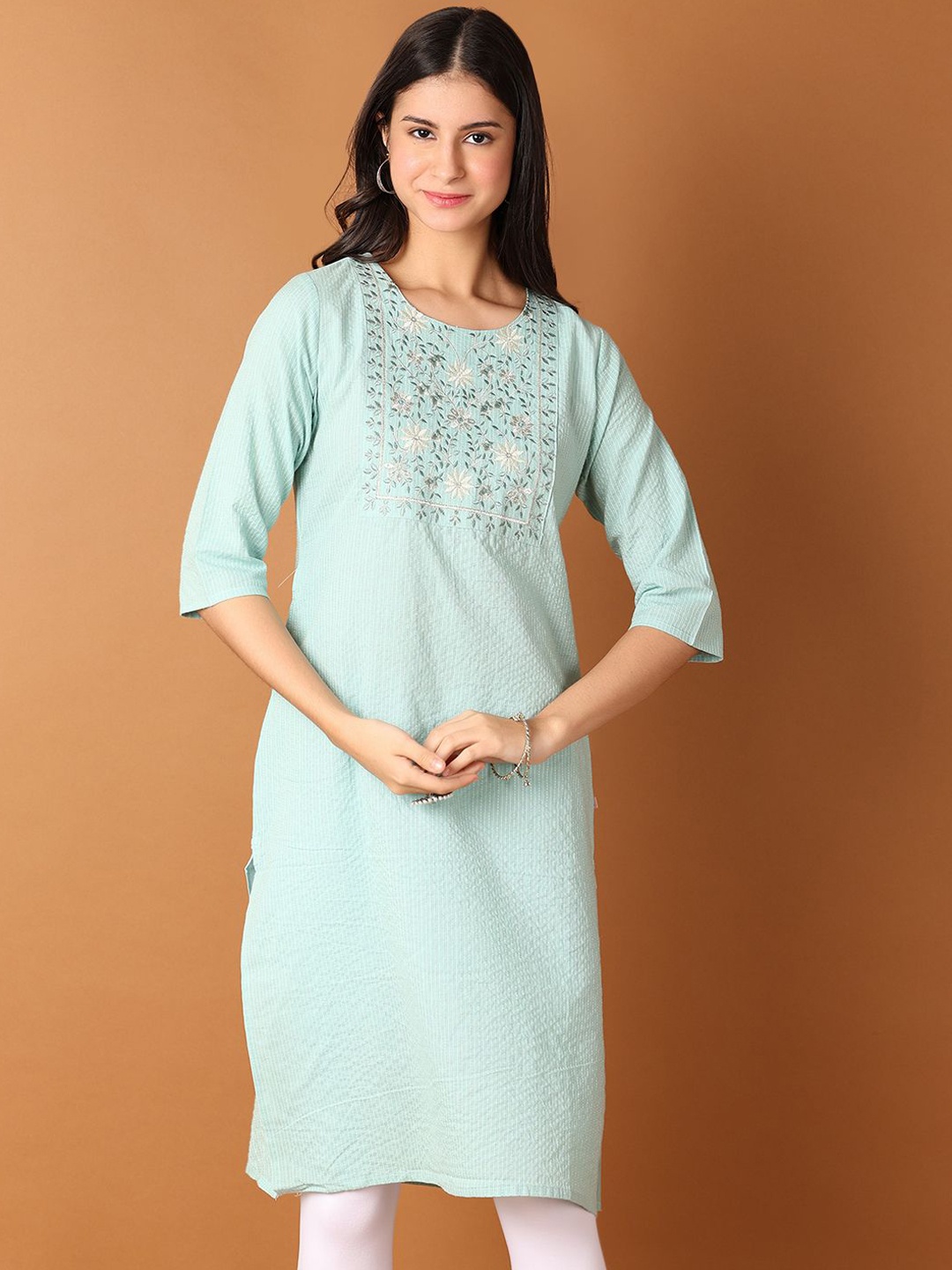 

V-Mart Women Geometric Embellished Kurta, Sea green