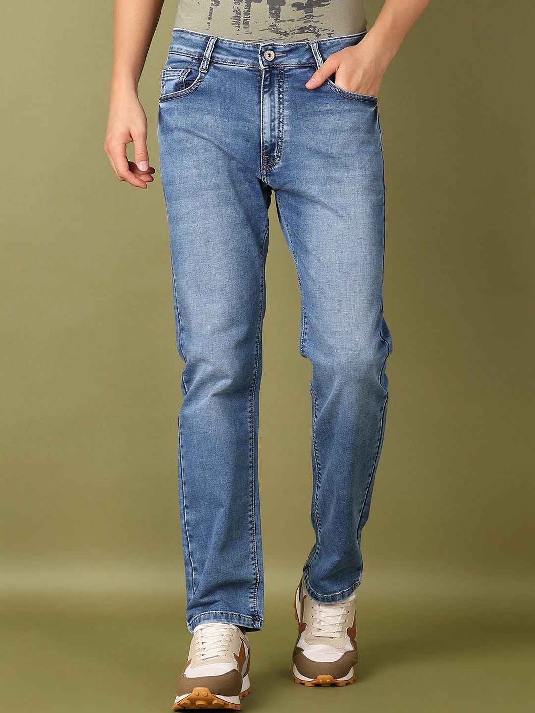 

V-Mart Men Straight Fit Light Fade Stretchable Jeans, Blue