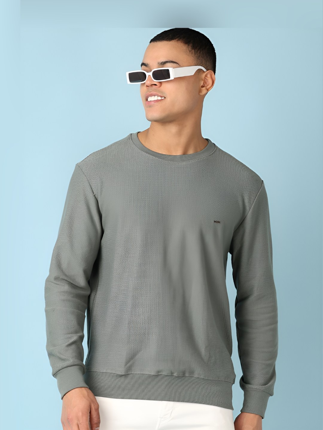 

V-Mart Men Self Design Pure Cotton Round Neck T-Shirt, Olive