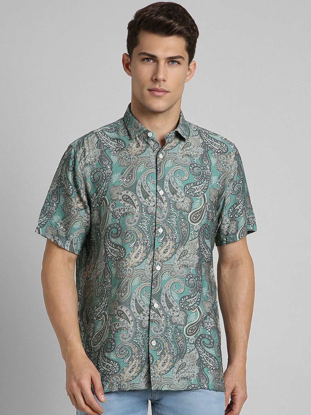 

SIMON CARTER LONDON Men Spread Collar Floral Printed Casual Shirt, Green