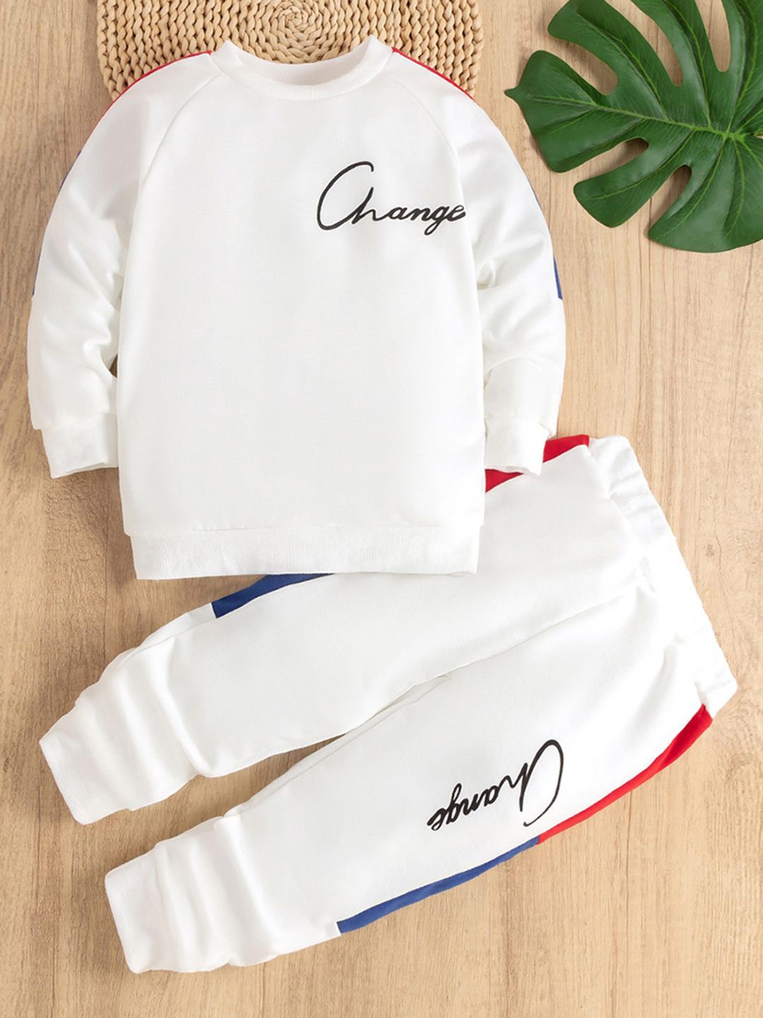 

INCLUD Boys Printed Clothing Set, White