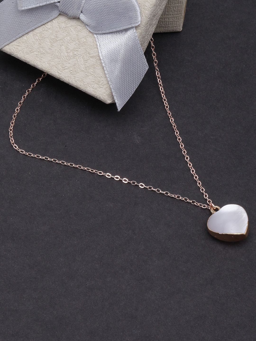 

KPOP Gold-Plated Pendant With Chain