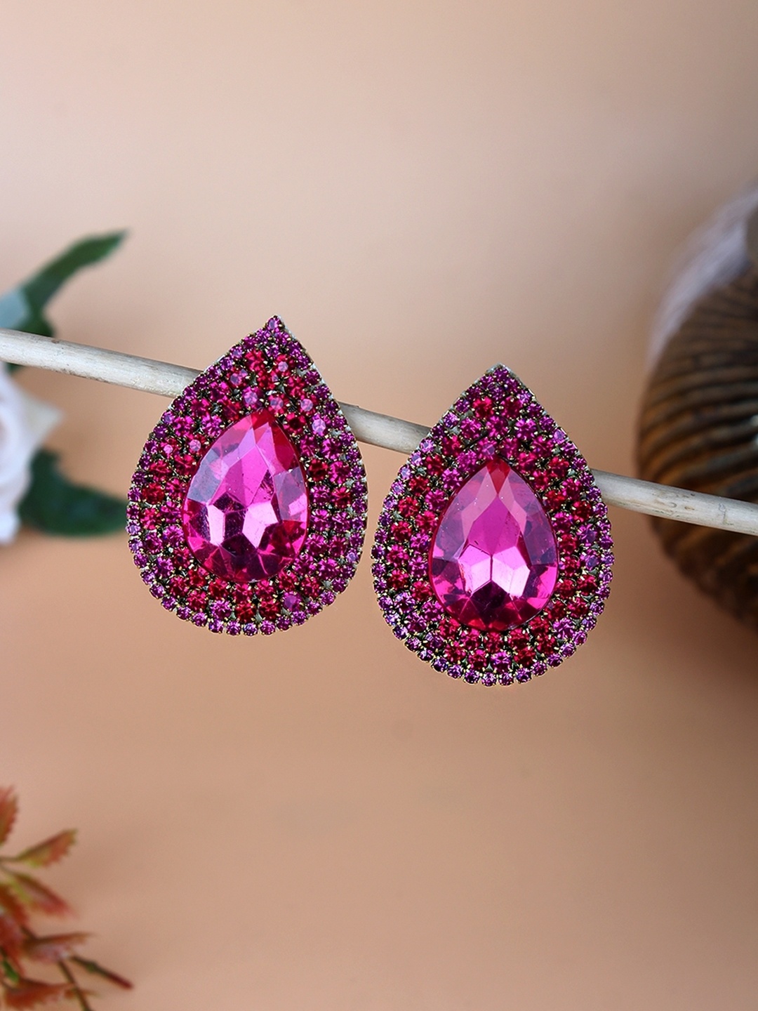 

KPOP Silver-Plated Contemporary Rhinestone Studded Studs