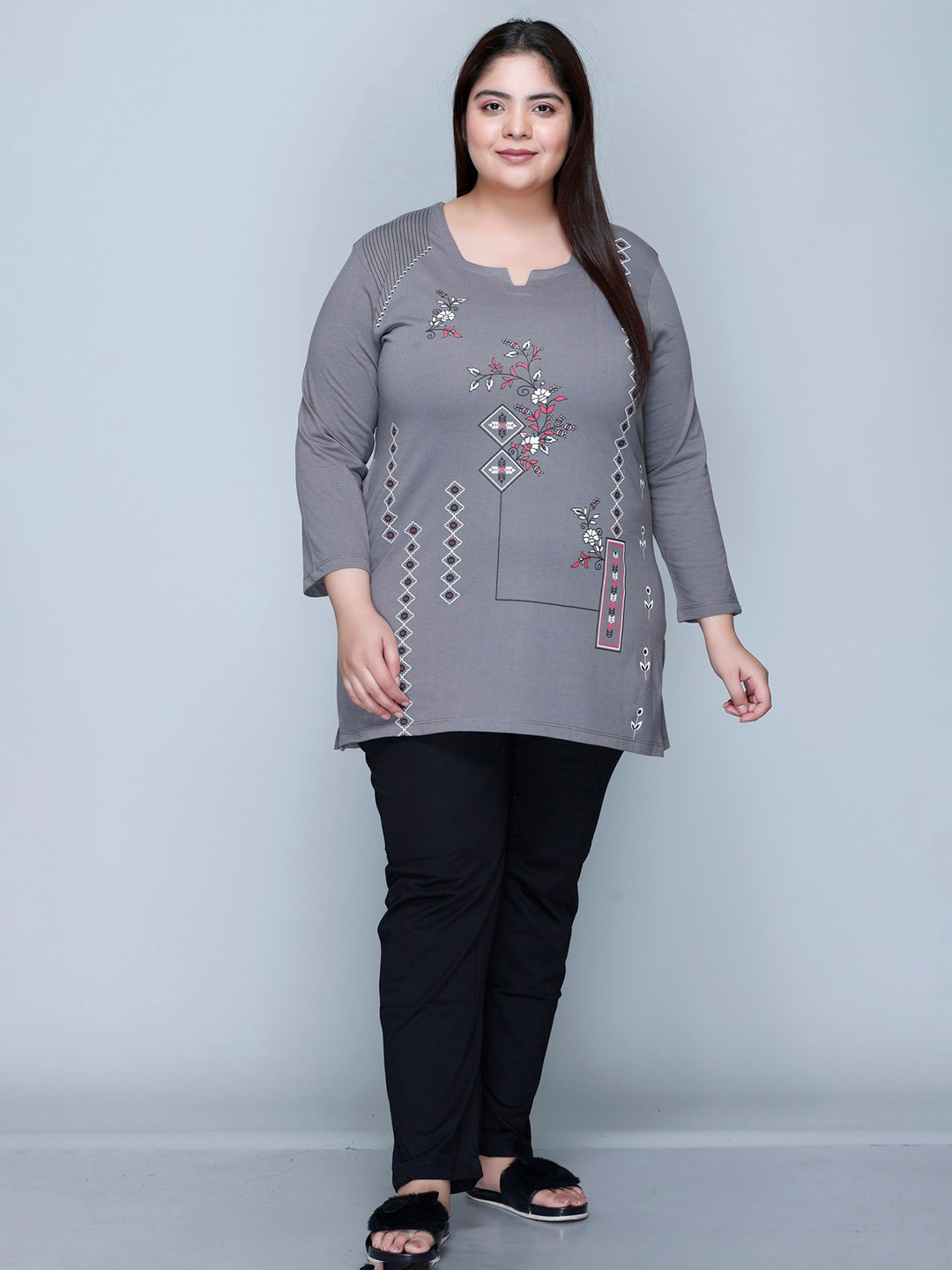 

IN Love Plus Size Printed Longline Lounge T-Shirts, Grey