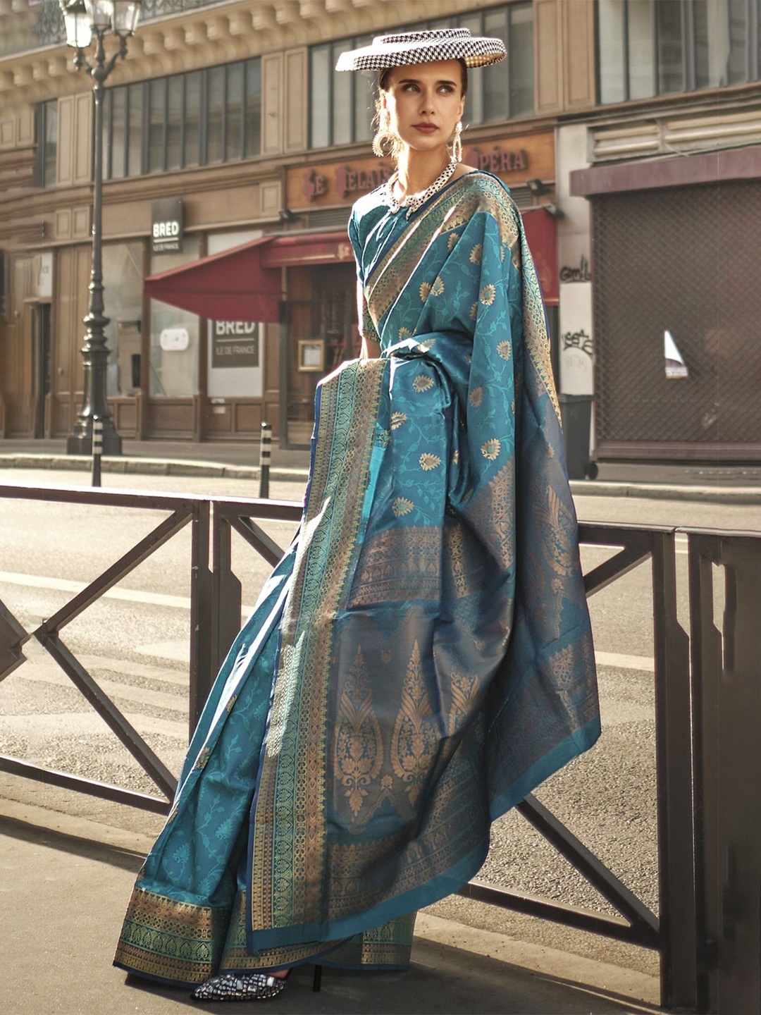 

MySilkLove Woven Design Zari Banarasi Saree, Blue