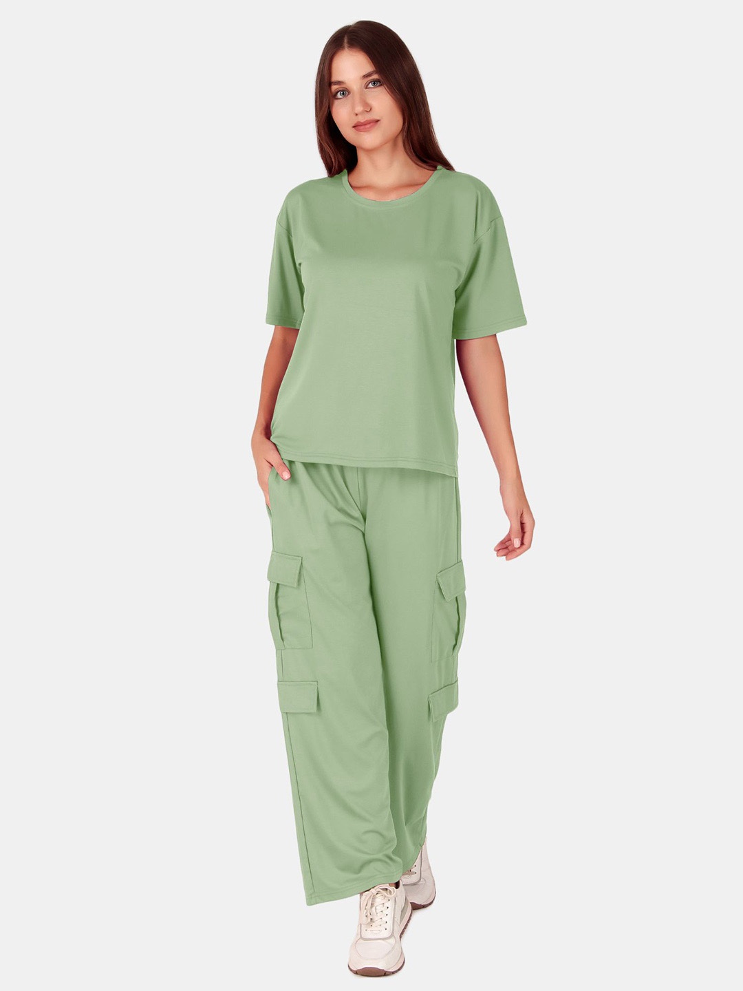 

Fasense Oversized Tshirt & Cargo Pant, Green