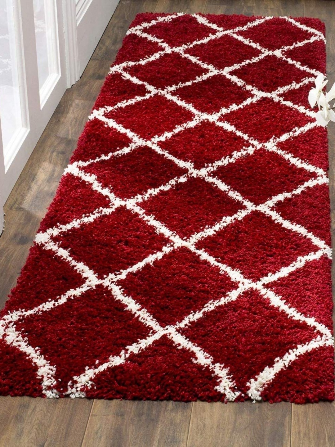 

Banchmark Home Furnishings Red & White Geometric No Shredding Woollen Runner Shaggy Carpet