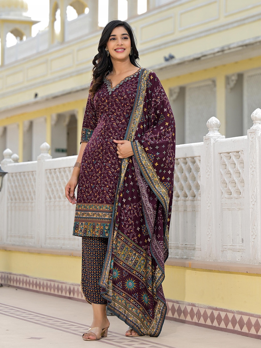 

Juniper Floral Printed Liva Straight Kurta With Trouser & Dupatta, Maroon