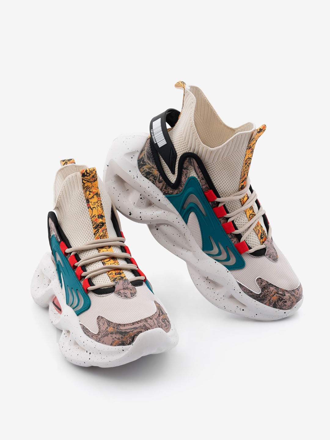 

Nickron Men Colourblocked High-Top Sneakers, Cream