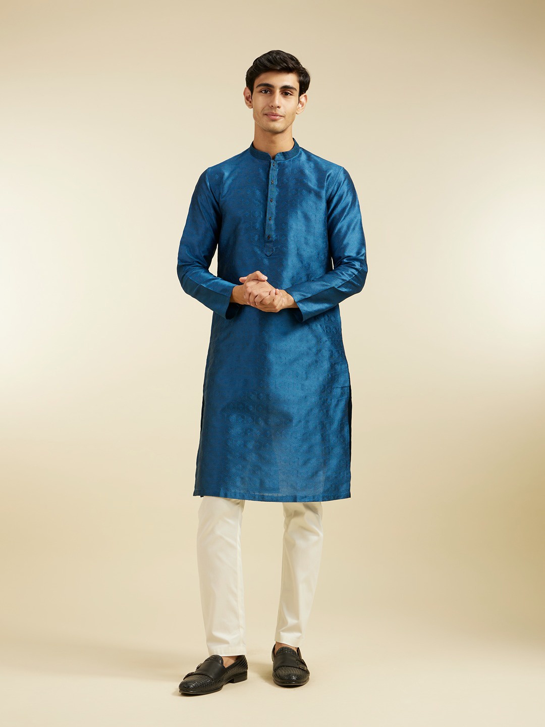 

Diwas by Manyavar Ethnic Motifs Woven Design Mandarin Collar Straight Kurta, Blue