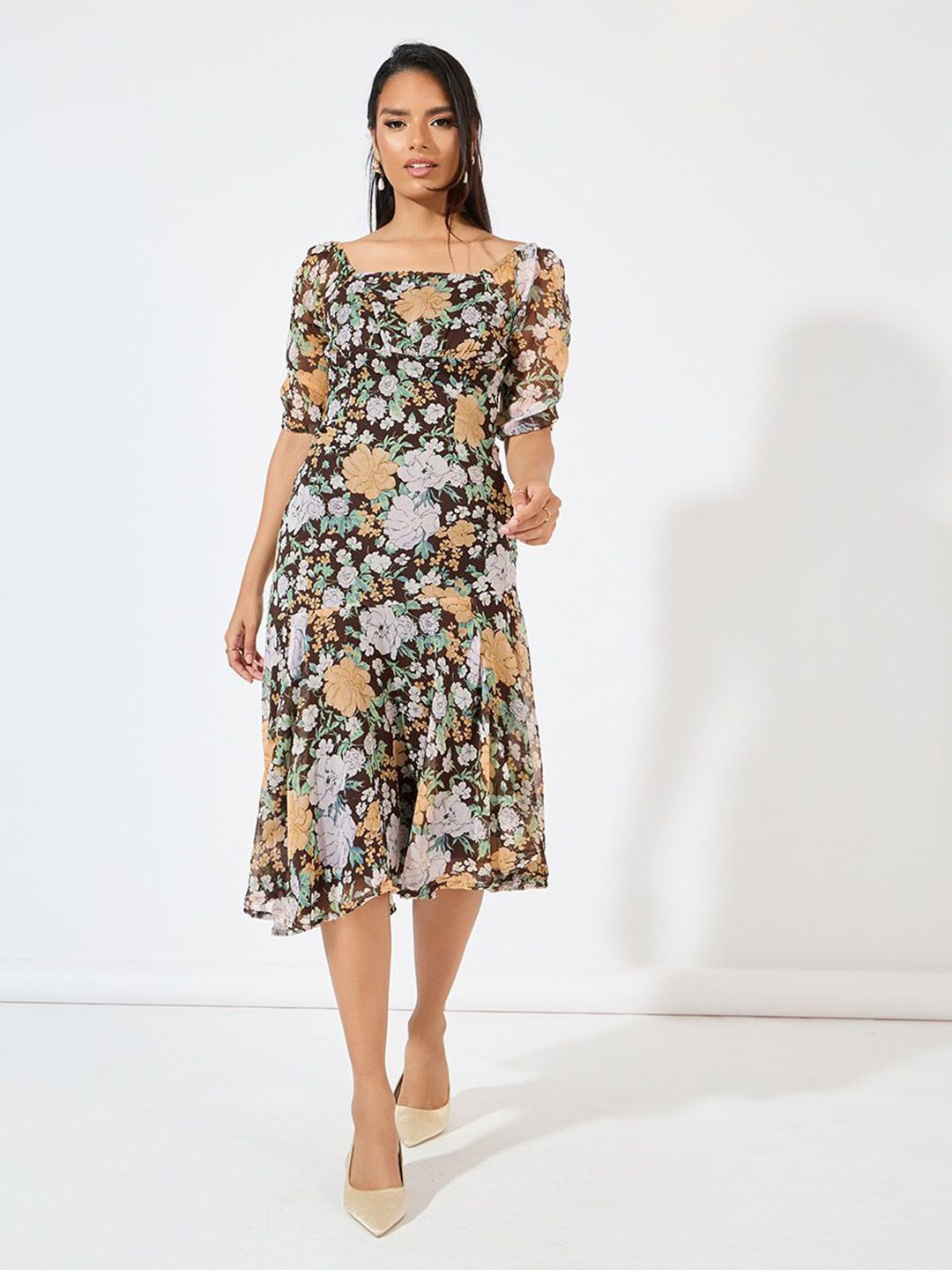 

Styli Floral Printed Square Neck Puff Sleeves Sheath Midi Dress, Brown