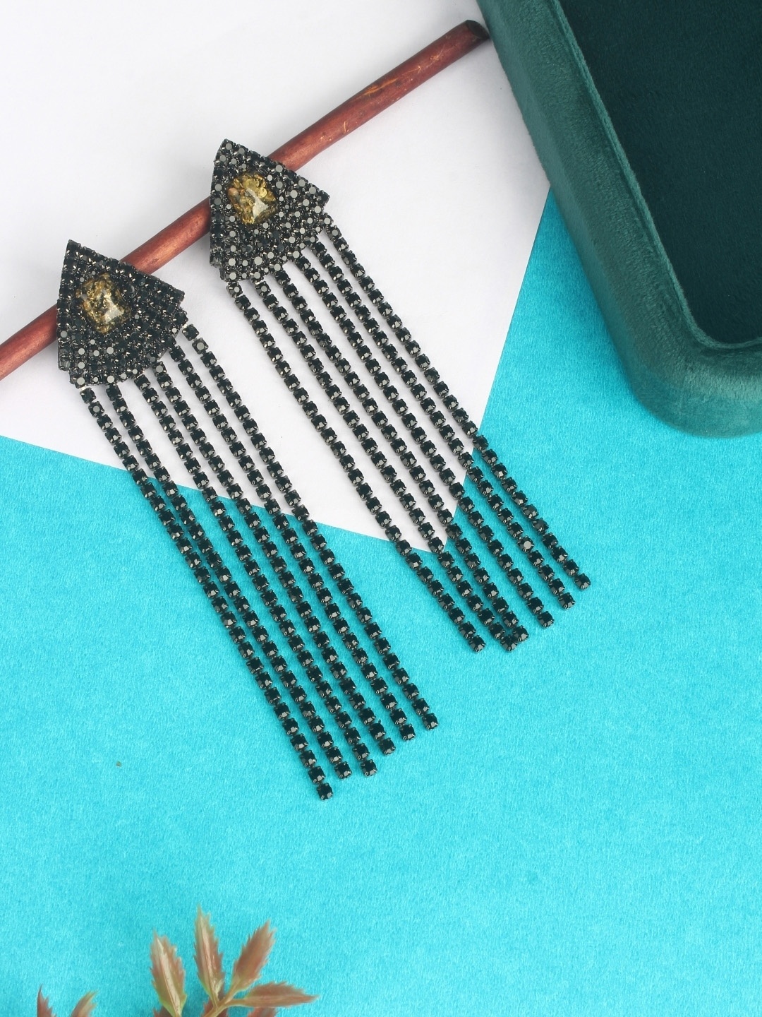 

KPOP Contemporary Drop Earrings, Black