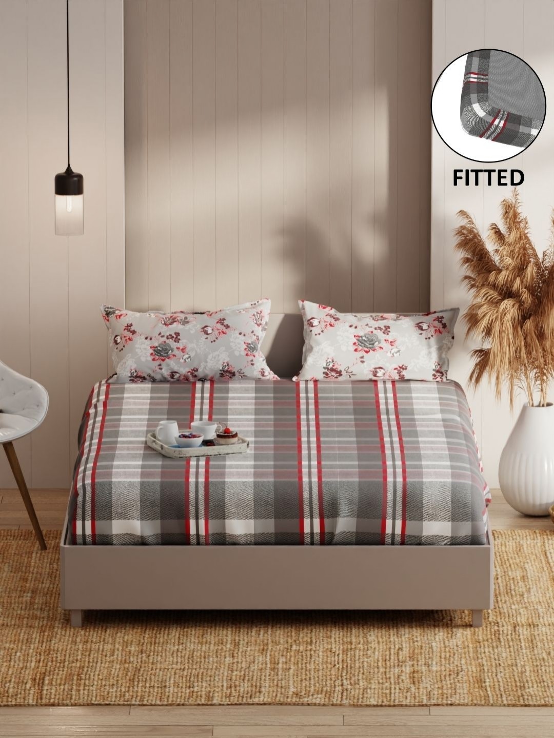 

KOPA Red Geometric Microfiber 152 TC Queen Bedsheet with 2 Pillow Covers 2.31 x 2.54 Mts