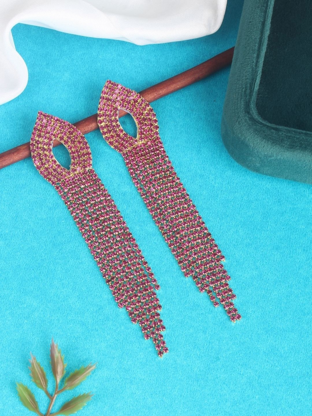 

KPOP Gold Plated Rhinestone Contemporary Drop Earrings
